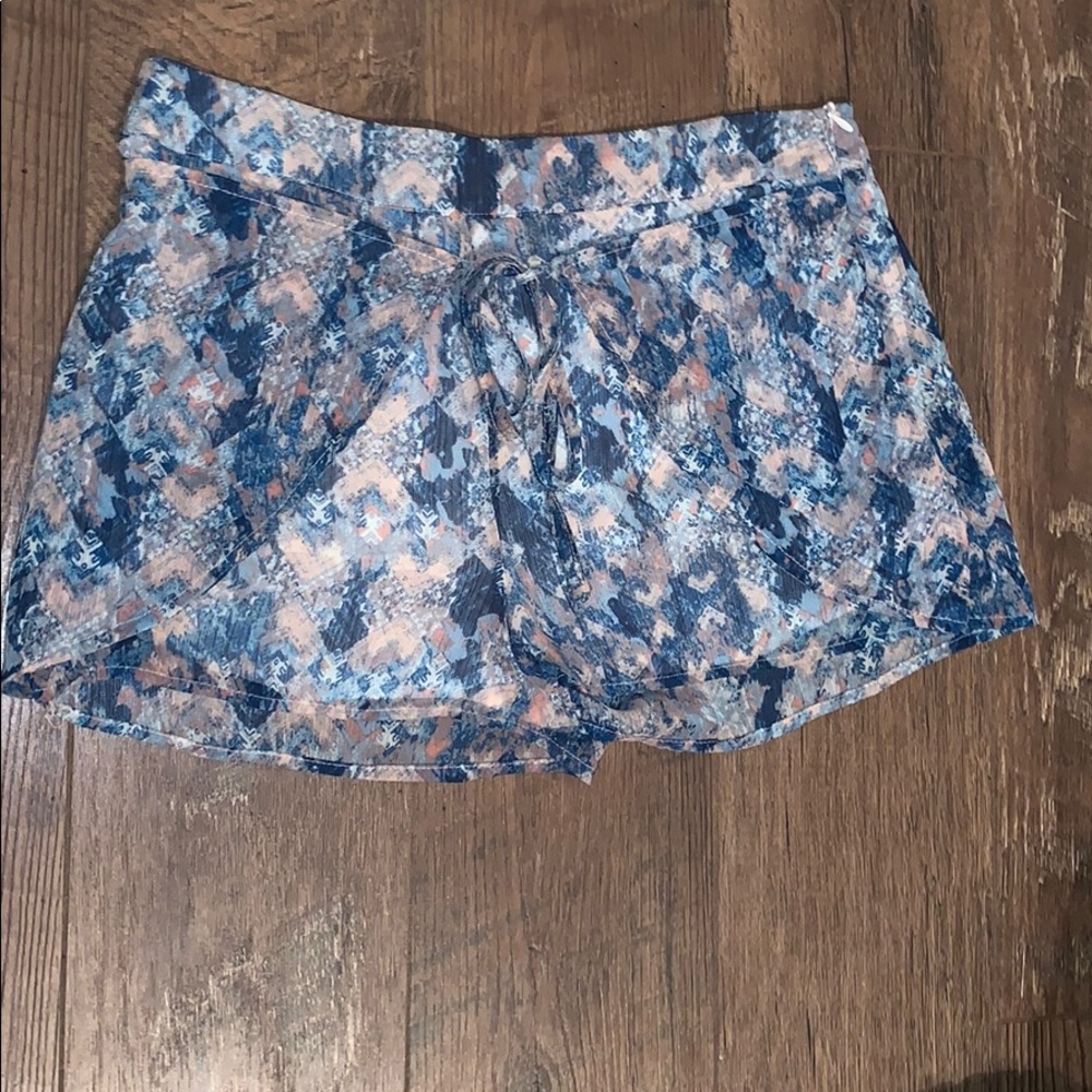 Paper Crane Loose shorts